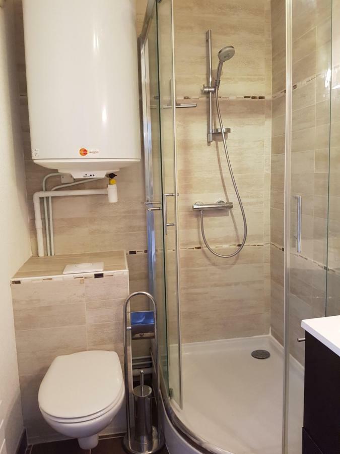 Appartement 2 pièces rez-de-jardin à 2 pas de la plage et de la thalasso Cabourg Esterno foto
